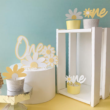 Pinfliers Daisy theme paper one cake topper & 6 cucpake toppers for 1st birthday party for girls, 1 piece, white & yellow